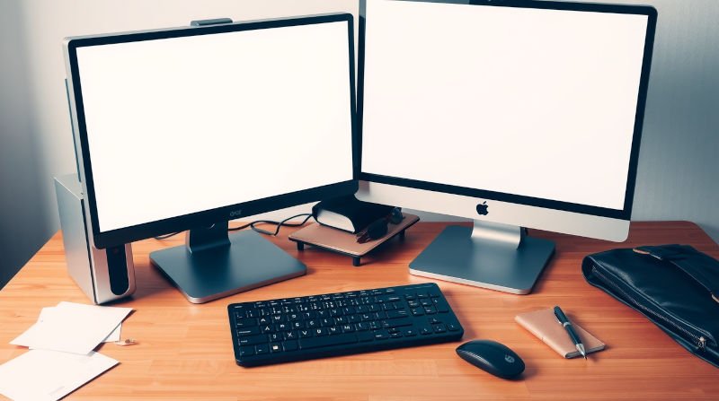 b32 03 flux schnell a sleek modern desktop computer with a silver and 0